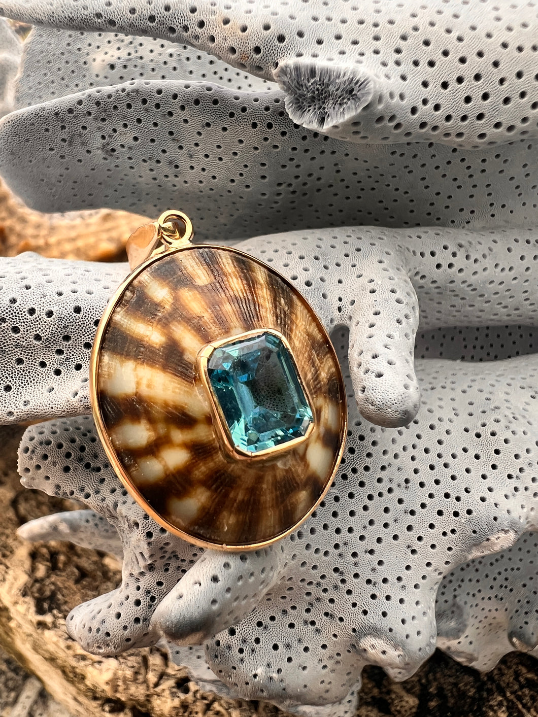 14-Karat Limpet Lorelei Charm with Blue Topaz