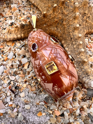 14-karat Gold Volute Shell Pendant with Citrine