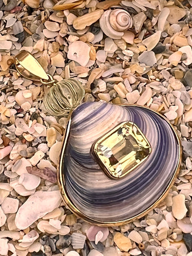 14-karat Gold Clam Lorelei Charm with Citrine