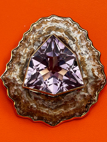 African Limpet Brooch set with Bishops-cut Amethyst