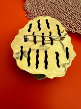 African Limpet Brooch set with Bishops-cut Amethyst
