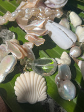 CSS Shell Lei with Pearls & White Turquoise