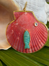 St. James Scallop pendant with a Chrysoprase Fish