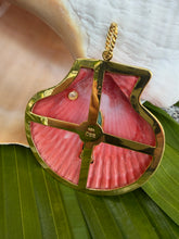 St. James Scallop pendant with a Chrysoprase Fish
