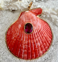 St. James Scallop Pendant with Garnet