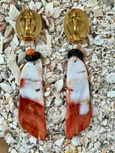 Spondilius Shell Drop Earrrings with Onyx