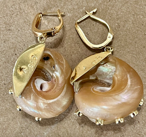 14-Karat Gold Turbo Shell Earrings with Pink Sapphires