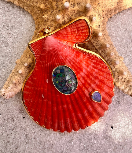 St. James Scallop Pendant with Opal