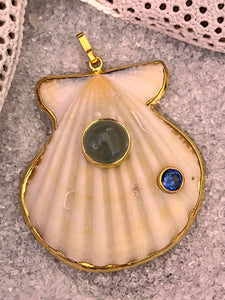 St. James Scallop Pendant with Chrysoprase & Sapphire