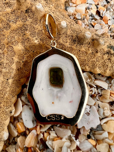 14-Karat Lorelei Limpet Charm with Peridot