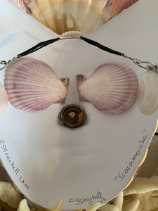 Brighella Shell Mask